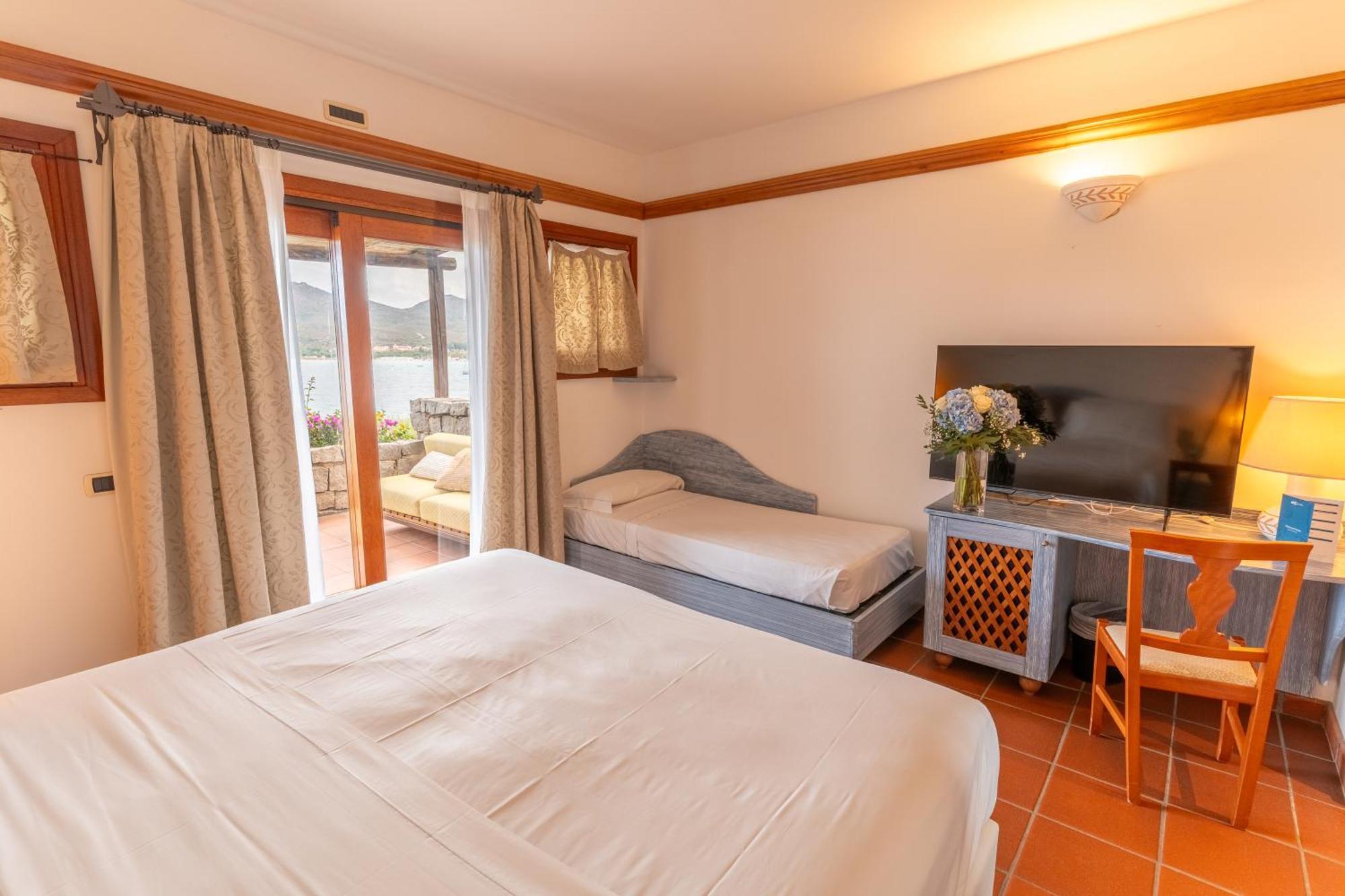 Superior Triple Room Sea View