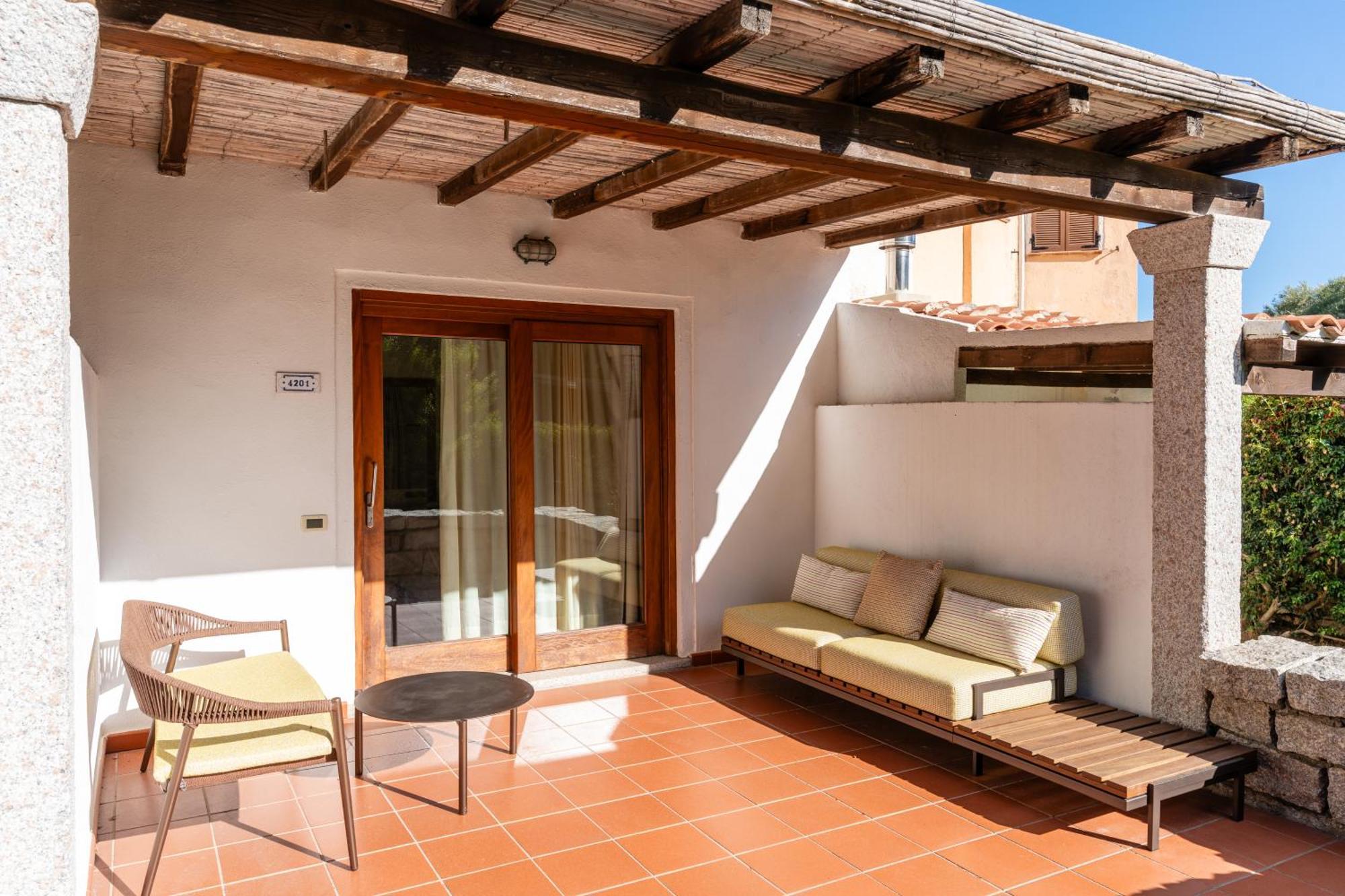 Classic Double or Twin Room Garden View