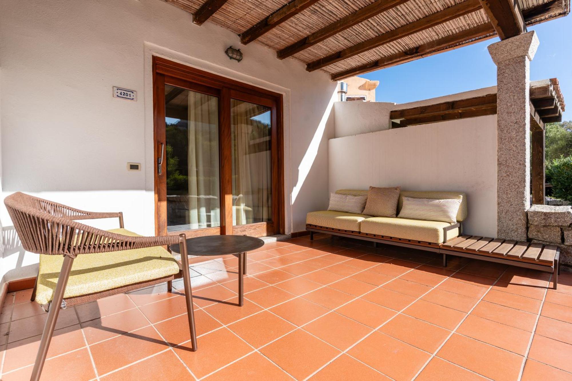 Classic Double or Twin Room Garden View